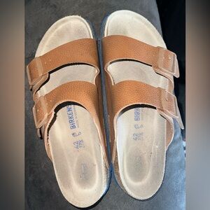 selling size 42 women’s Birkenstocks